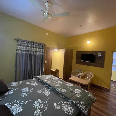 Hotel Lake Queen Rambha Екстер'єр фото